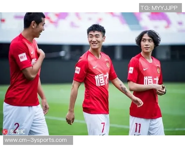 国脚高准翼喜结良缘泰山恒大昔日队友齐聚祝福盛典