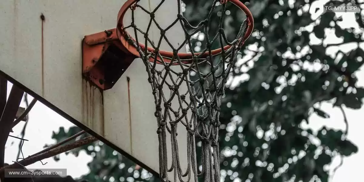 🏀巅峰对决，激情无限！🔥亲临现场，感受心跳加速的体育魅力！